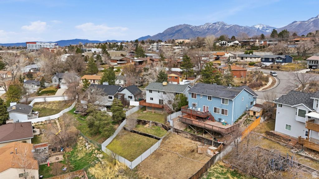 Image 30 of property listing at 9976 S TAMARA ST, Sandy, UT 84094