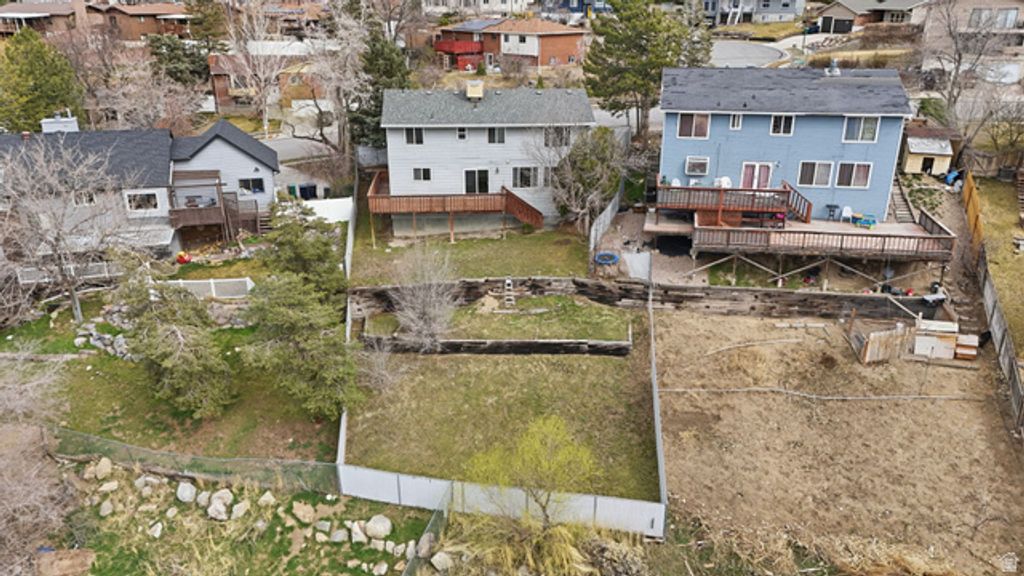 Image 31 of property listing at 9976 S TAMARA ST, Sandy, UT 84094