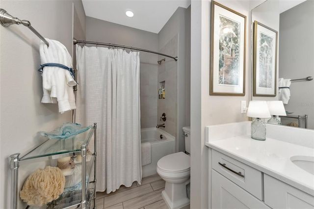 5324 POPOLI WAY, Sarasota, FL 34238