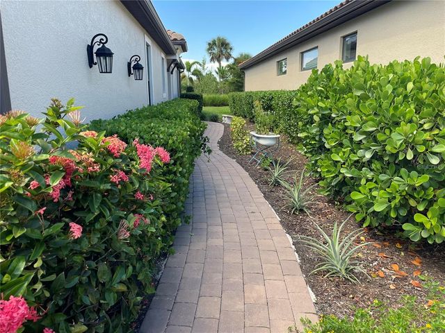 5324 POPOLI WAY, Sarasota, FL 34238