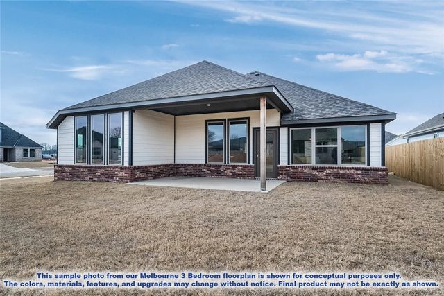 1041 Glenora Avenue, Lowell, AR 72745