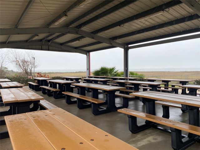 Lot 22 Tiki Drive, Tiki Island, TX 77554