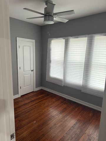 7806 S Rhodes Avenue, Chicago, IL 60619