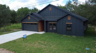 130 Waimanalo LN, Bastrop, TX 78602