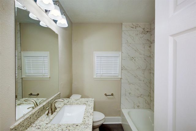 4220 Delhi Street, Houston, TX 77022