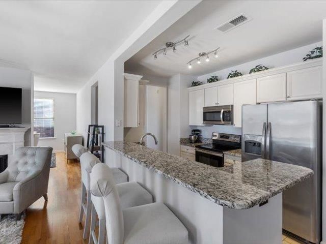 580 S Main St Apt 204, Memphis, TN 38103