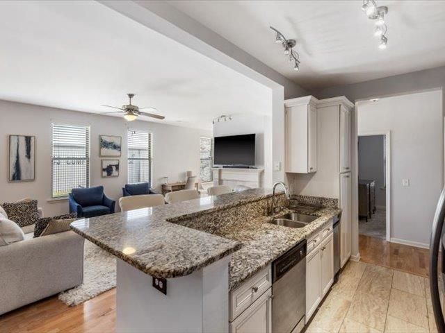 580 S Main St Apt 204, Memphis, TN 38103