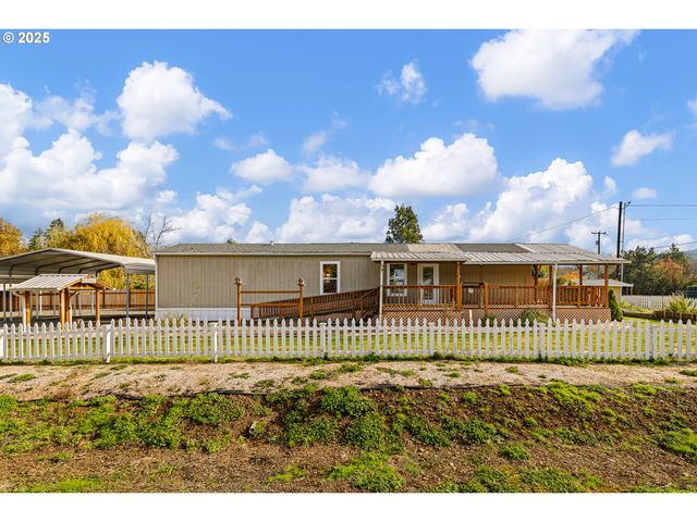 82849 MINNICK Rd, Dexter, OR 97431