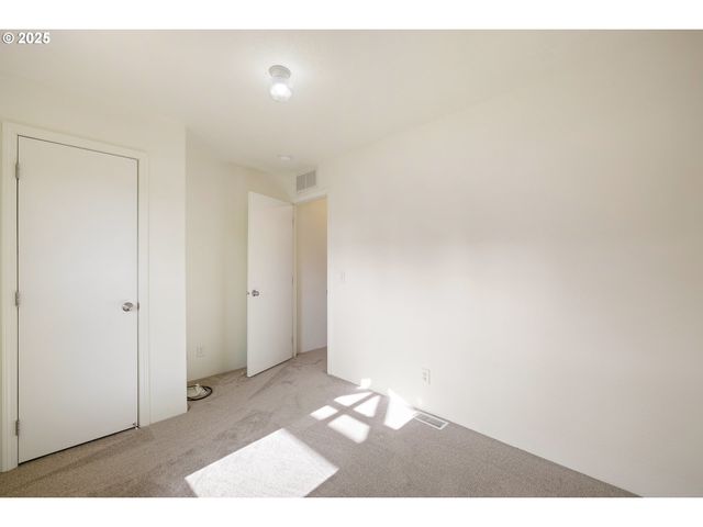 82849 MINNICK Rd, Dexter, OR 97431