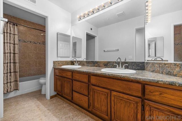 9910 Mollie, Santee, CA 92071
