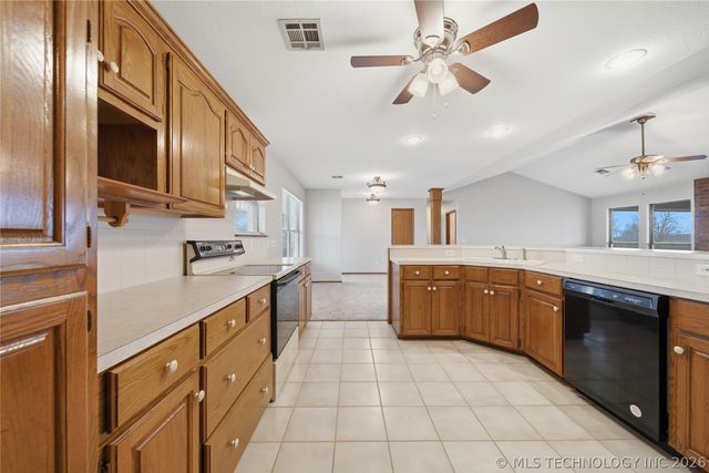 1144 S Mississippi, Nowata, OK 74048