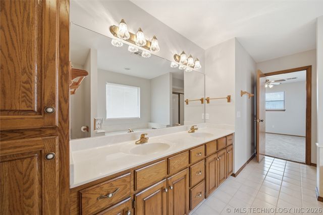 1144 S Mississippi, Nowata, OK 74048