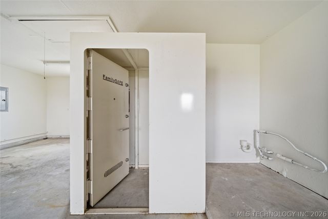 1144 S Mississippi, Nowata, OK 74048