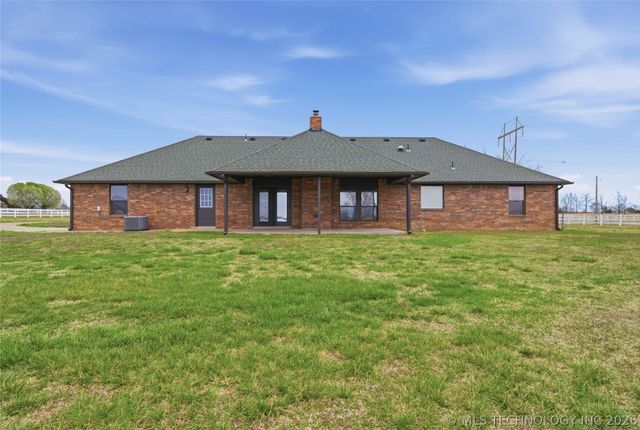 1144 S Mississippi, Nowata, OK 74048