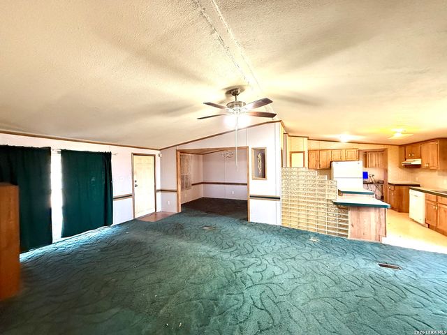 5819 Pioneer, San Antonio, TX 78245