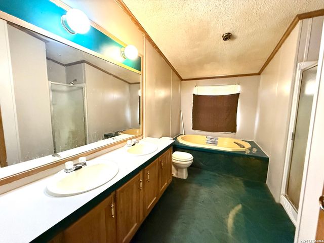 5819 Pioneer, San Antonio, TX 78245