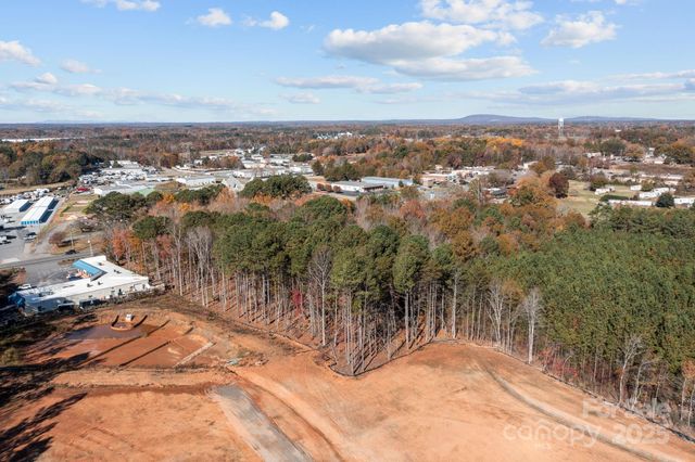 530 N NC 16 Business Highway 1 & 2, Denver, NC 28037