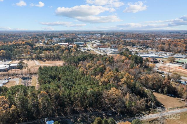 530 N NC 16 Business Highway 1 & 2, Denver, NC 28037