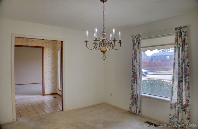 8305 S 5th Street, Broken Arrow, OK 74011