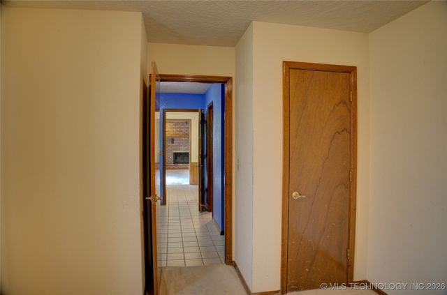 8305 S 5th Street, Broken Arrow, OK 74011