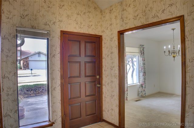 8305 S 5th Street, Broken Arrow, OK 74011