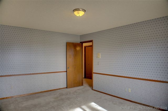 8305 S 5th Street, Broken Arrow, OK 74011