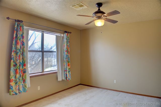 8305 S 5th Street, Broken Arrow, OK 74011