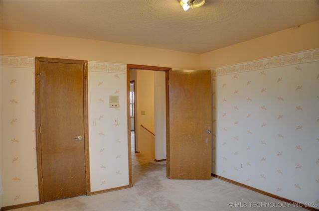 8305 S 5th Street, Broken Arrow, OK 74011