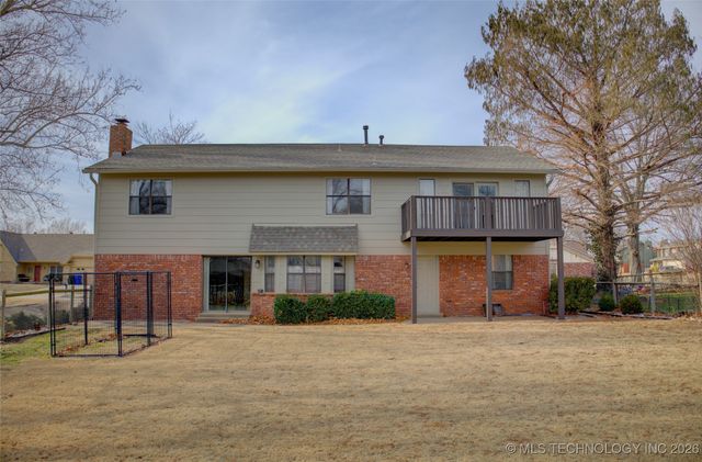 8305 S 5th Street, Broken Arrow, OK 74011