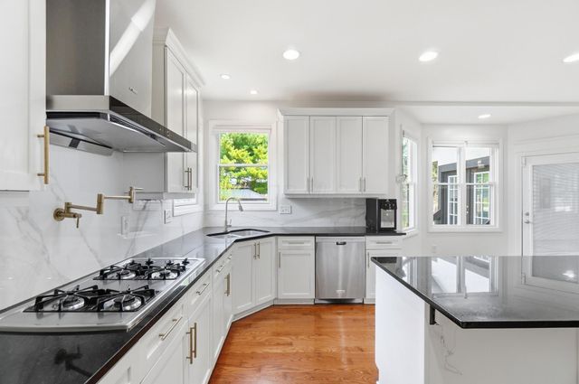 2610 Woodland Glen Drive, Powell, OH 43065