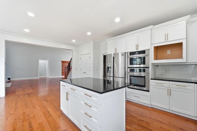 2610 Woodland Glen Drive, Powell, OH 43065