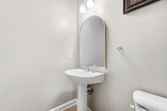 2610 Woodland Glen Drive, Powell, OH 43065
