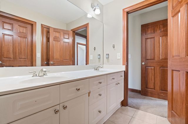 2610 Woodland Glen Drive, Powell, OH 43065