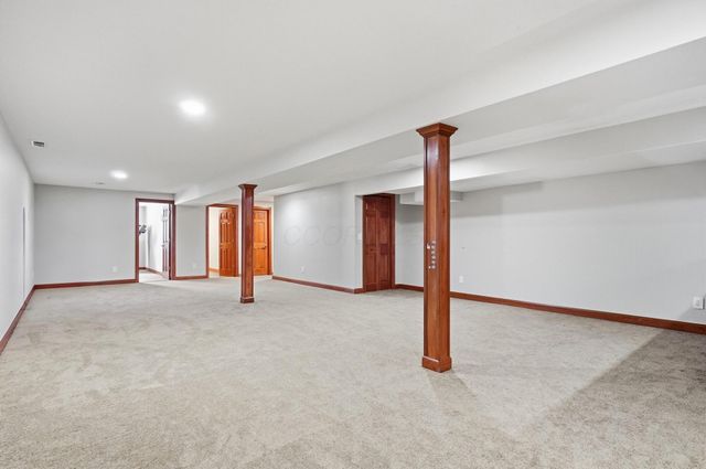 2610 Woodland Glen Drive, Powell, OH 43065