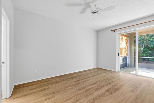 10232 GRANT CREEK DRIVE, Tampa, FL 33647