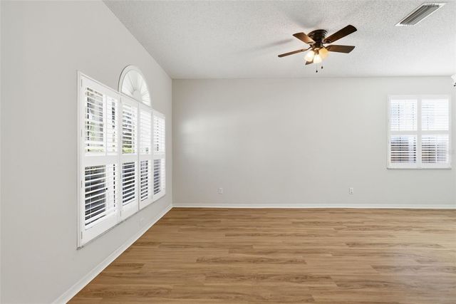 10232 GRANT CREEK DRIVE, Tampa, FL 33647