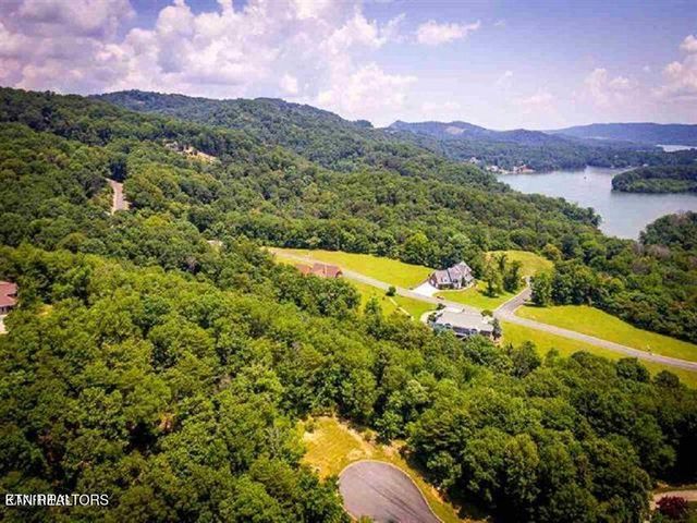 8028 Mountain Ridge Drive, Mooresburg, TN 37811