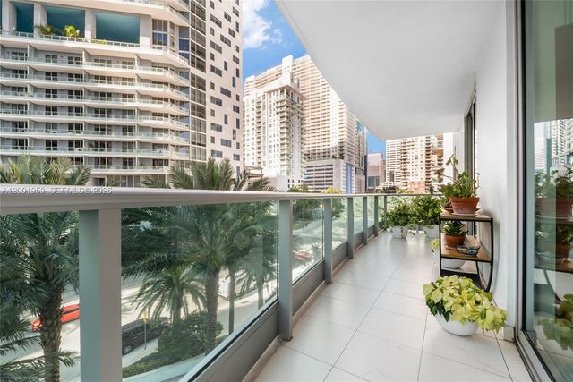 1331 Brickell Bay Dr 408, Miami, FL 33131