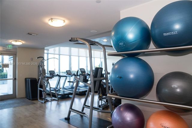 1331 Brickell Bay Dr 408, Miami, FL 33131