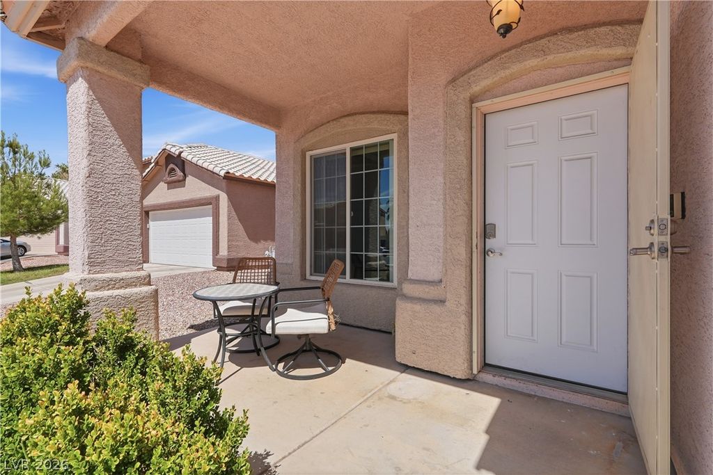 1608 Knoll Heights Court, North Las Vegas, NV 89032 — photo 4