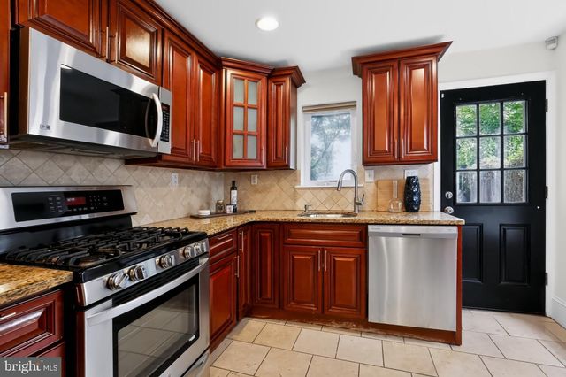 1933 PARRISH ST, Philadelphia, PA 19130