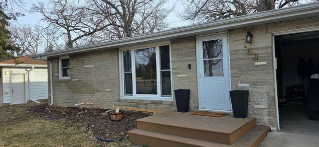 103 W Richway Drive, Albert Lea, MN 56007