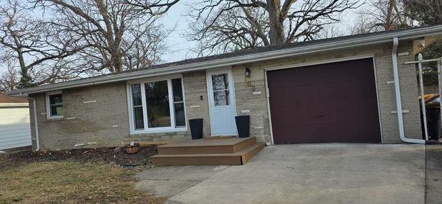 103 W Richway Drive, Albert Lea, MN 56007