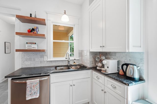 707 N VAN BUREN Street, Little Rock, AR 72205