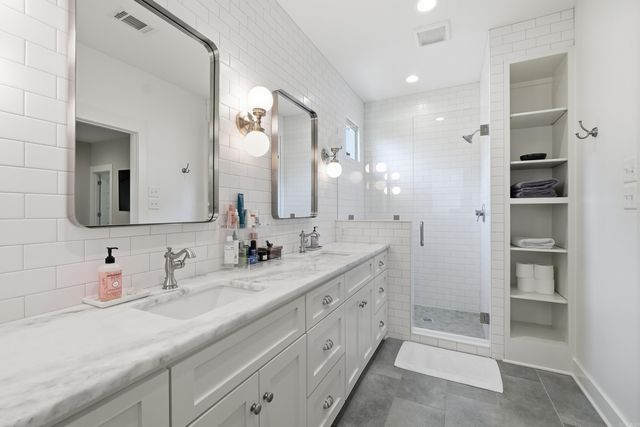707 N VAN BUREN Street, Little Rock, AR 72205
