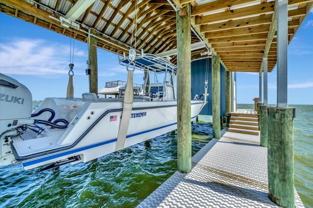 1800 Todville Road, Seabrook, TX 77586