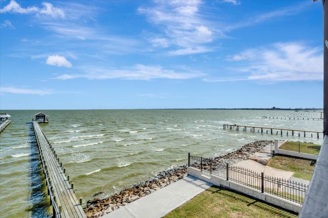 1800 Todville Road, Seabrook, TX 77586