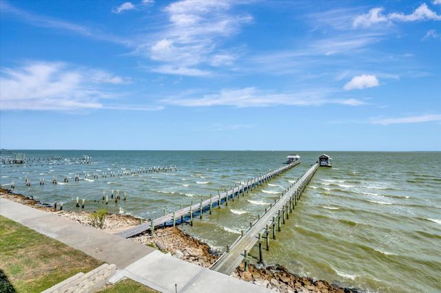 1800 Todville Road, Seabrook, TX 77586
