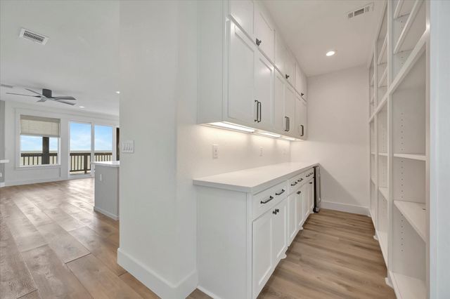1800 Todville Road, Seabrook, TX 77586