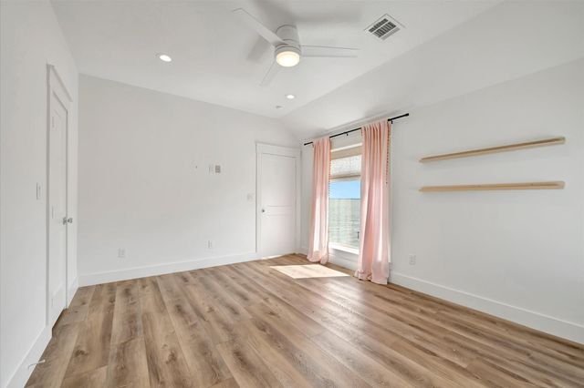 1800 Todville Road, Seabrook, TX 77586